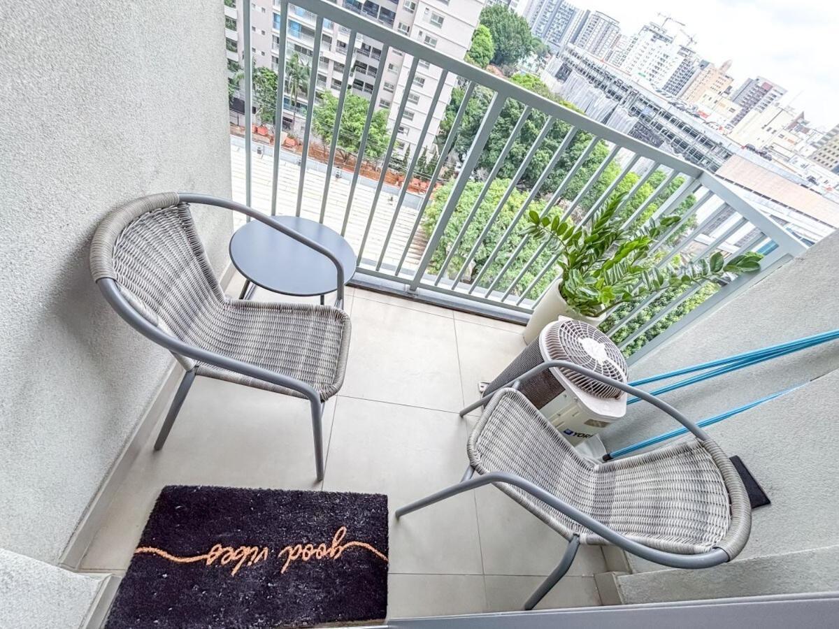 Loft Simple - In Moema Next To The Shopping Apartment *