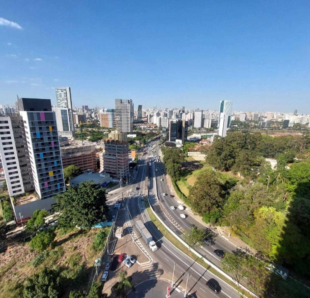 Perto De Pinheiros Com Estacionamento * Sao Paulo