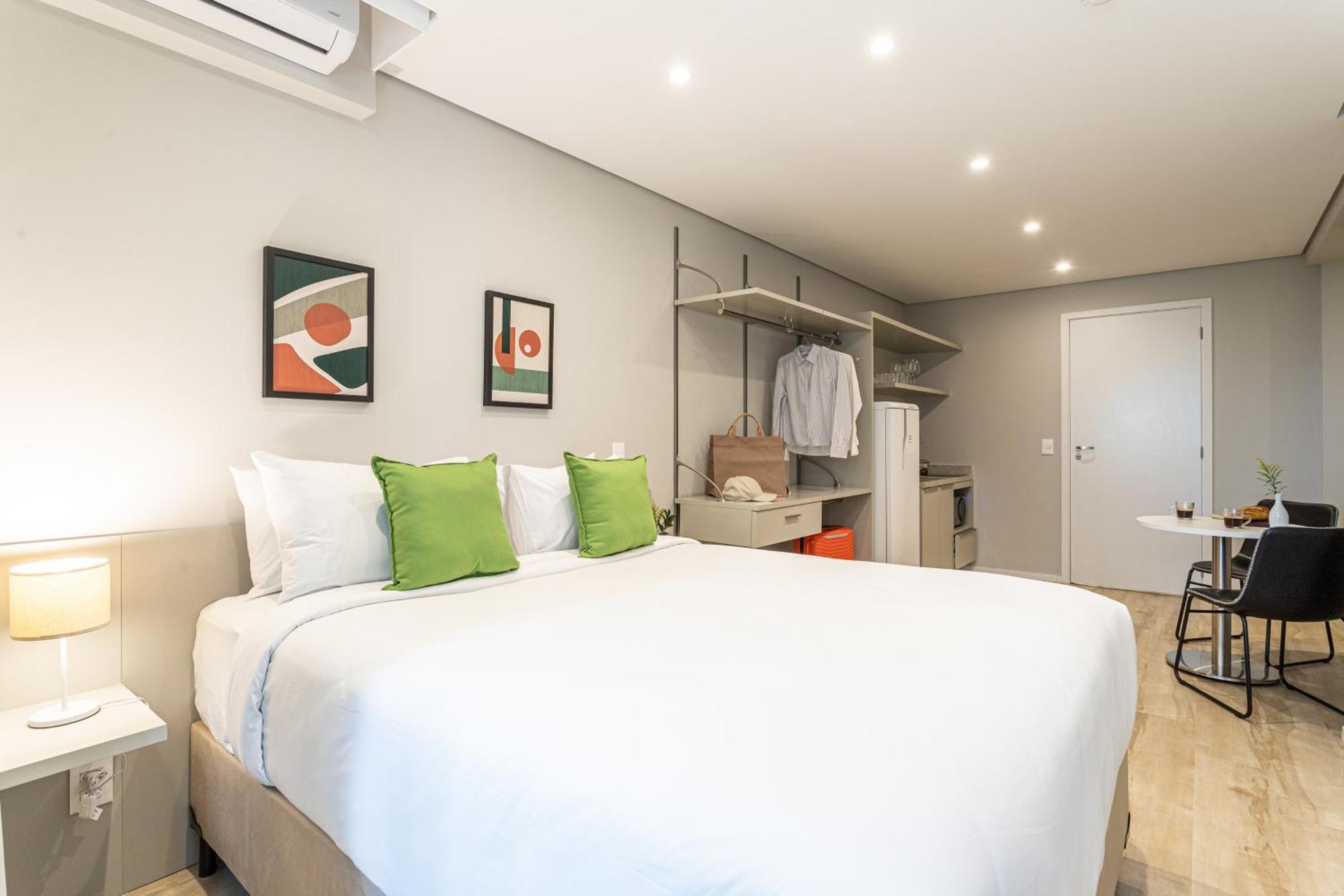 Predio Completo Com Wi-fi Proximo Ao Metro Consolacao E Ao Masp - Next Bela Cintra Apartamento *