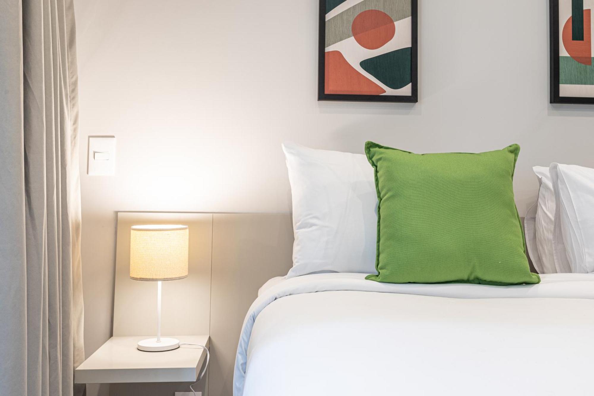 Predio Completo Com Wi-fi Proximo Ao Metro Consolacao E Ao Masp - Next Bela Cintra Apartamento *