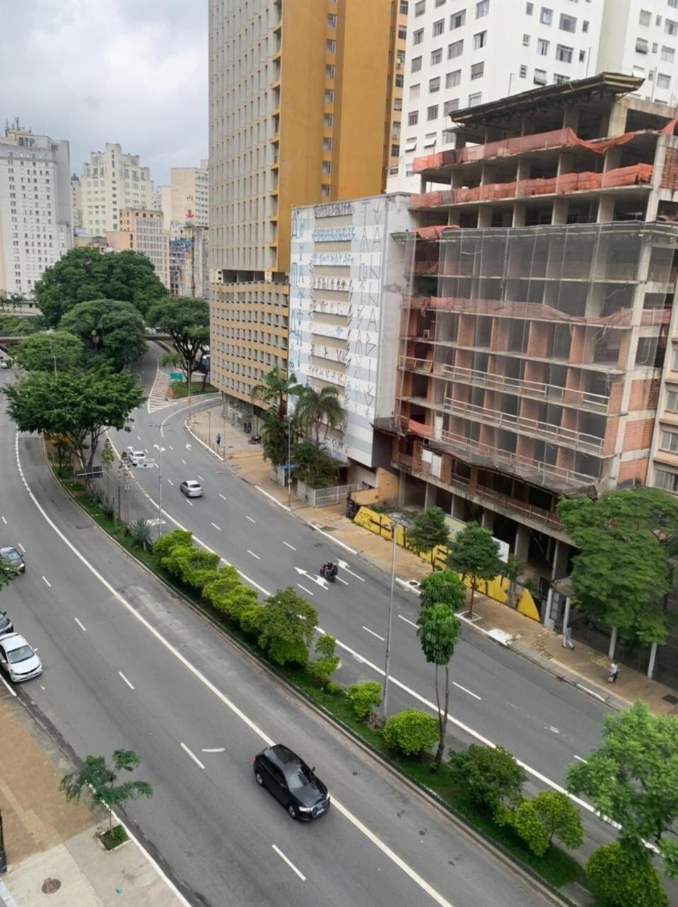 Kit Com Garagem Ao Lado Do Metro São Paulo
