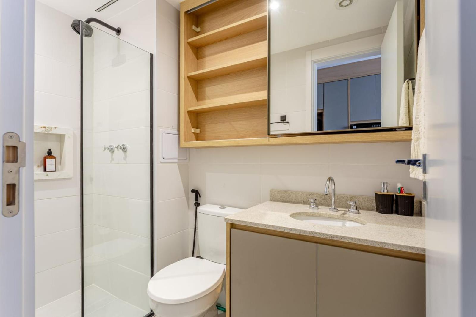 Metro Brooklin - Novo E Charmoso - Completo - Ar Condicionado Apartamento