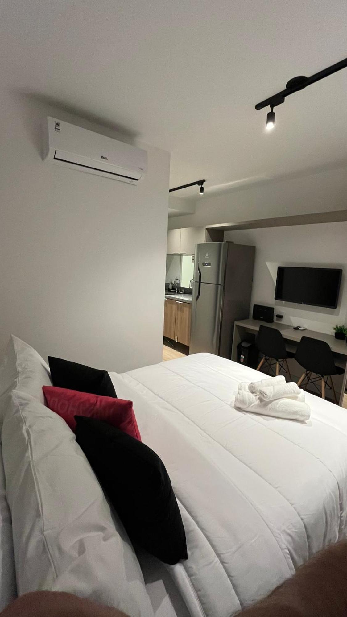 Apartment 913 Lux Allianz Park
