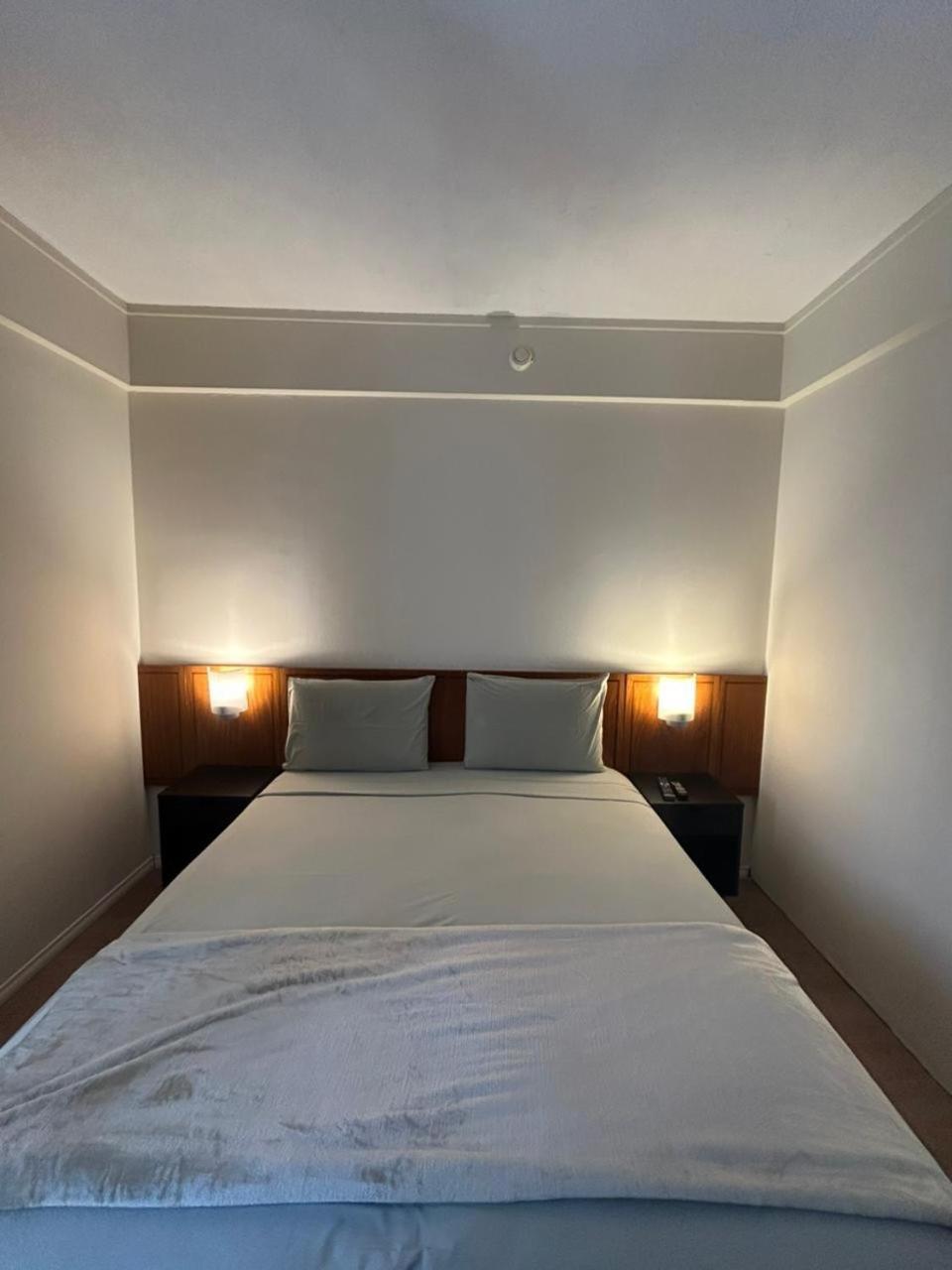 Flat Ibira Mariana Borges Lagoa Com Garage 915 Apartamento