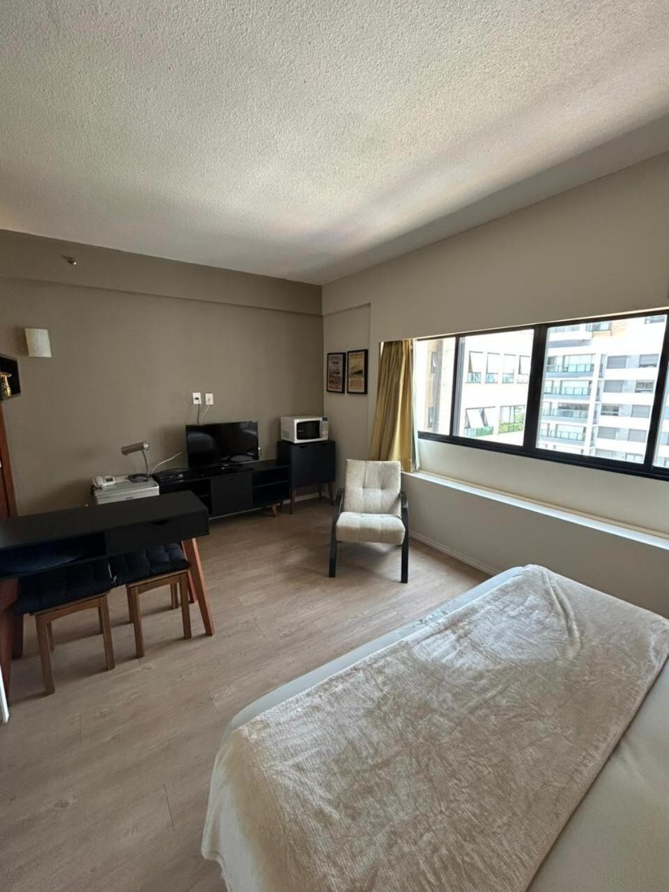 Apartamento Flat Ibira Mariana Borges Lagoa Com Garage 915 São Paulo