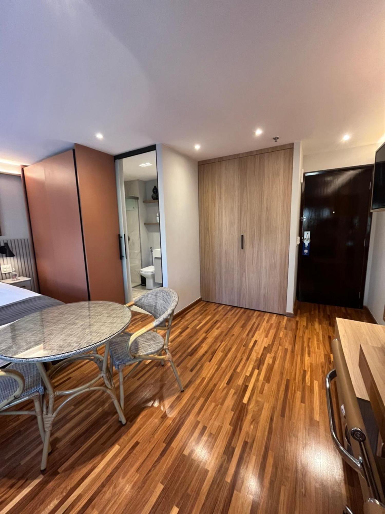 Flat Superior 4 Estrelas Internacional Plaza Jardins Paulista Adm Particular