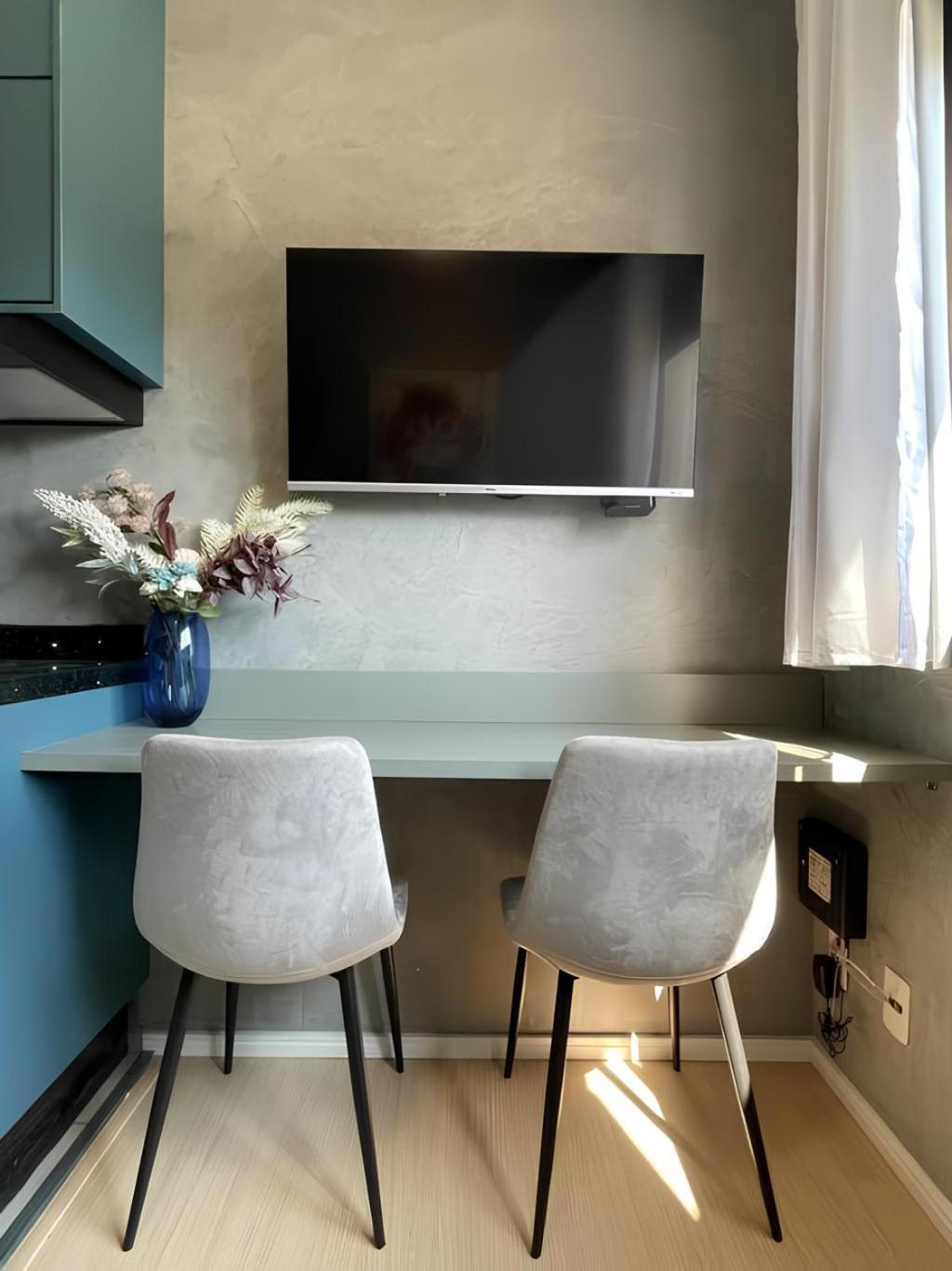 Apartamento 08 - Apto Liberdade Se 500'metro *