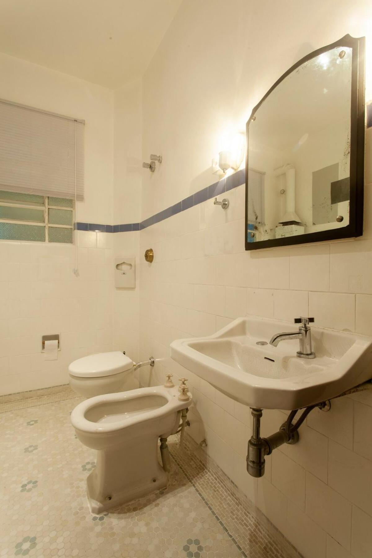 2 Dorm Em Um Predio Charmoso Da Decada De 1950 Sao Paulo