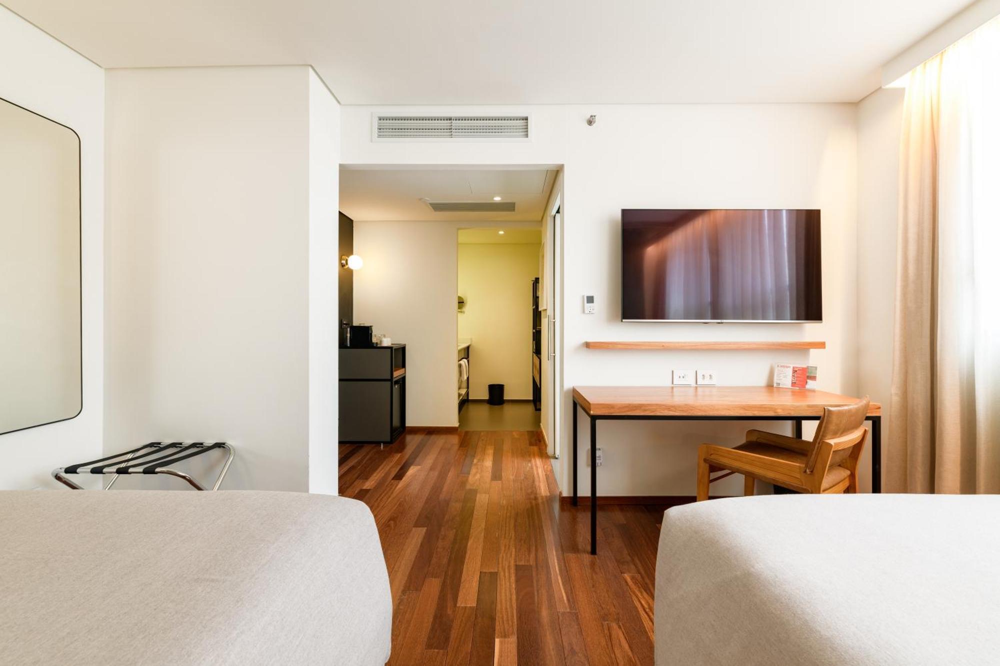 Hotel Canopy By Hilton Jardins