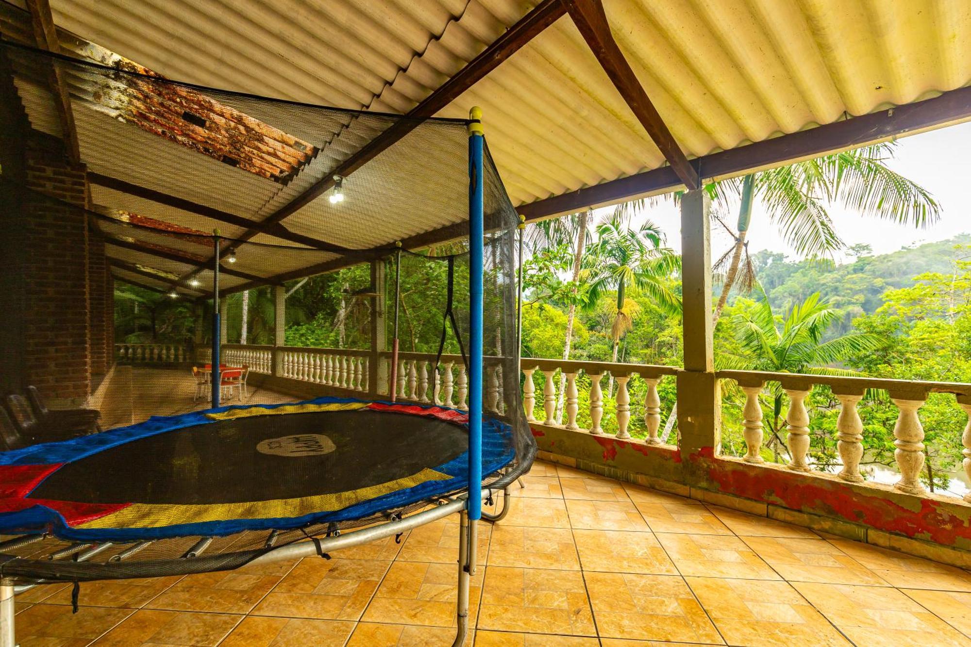 Chacara Pe N'agua, 80 Km De Sp, Piscina E Aquecido Casa de férias São Paulo