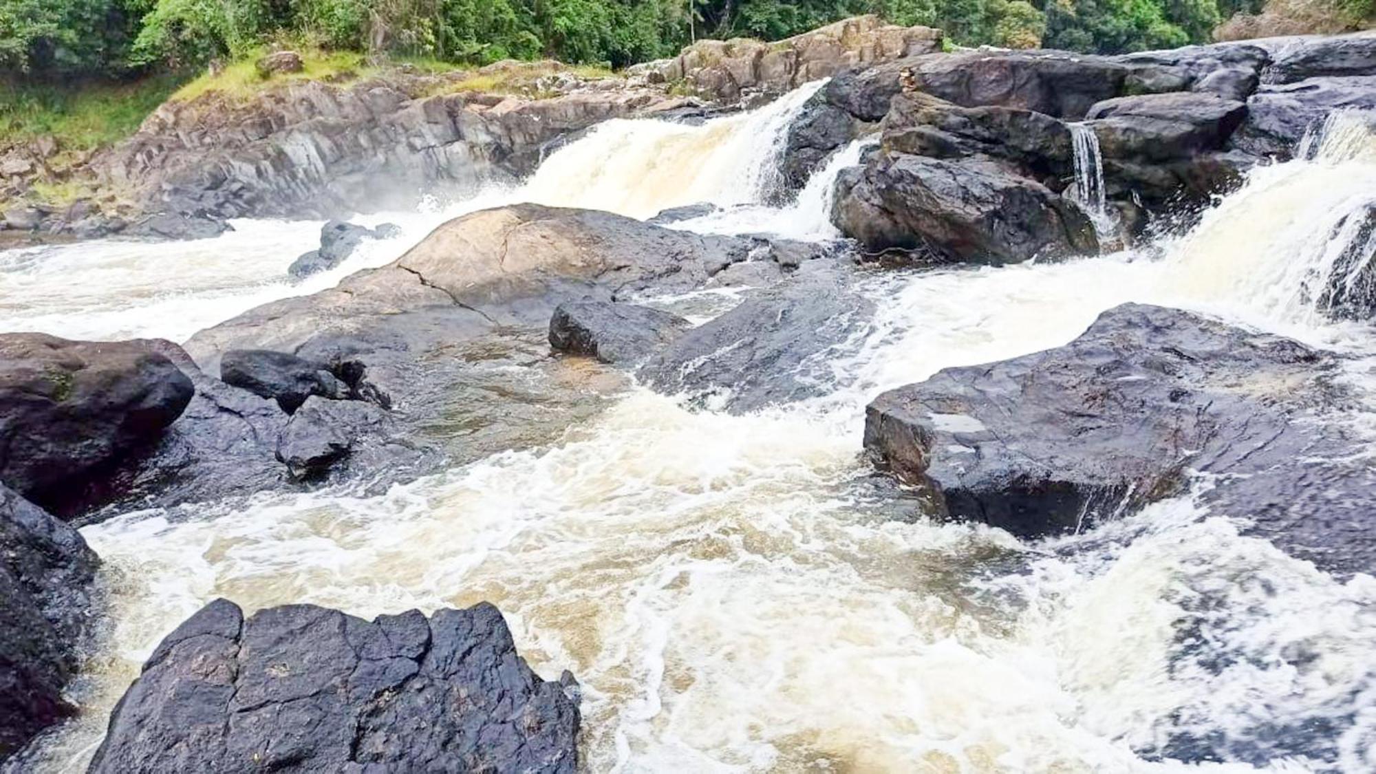 Casa de férias Chacara Pe N'agua, 80 Km De Sp, Piscina E Aquecido