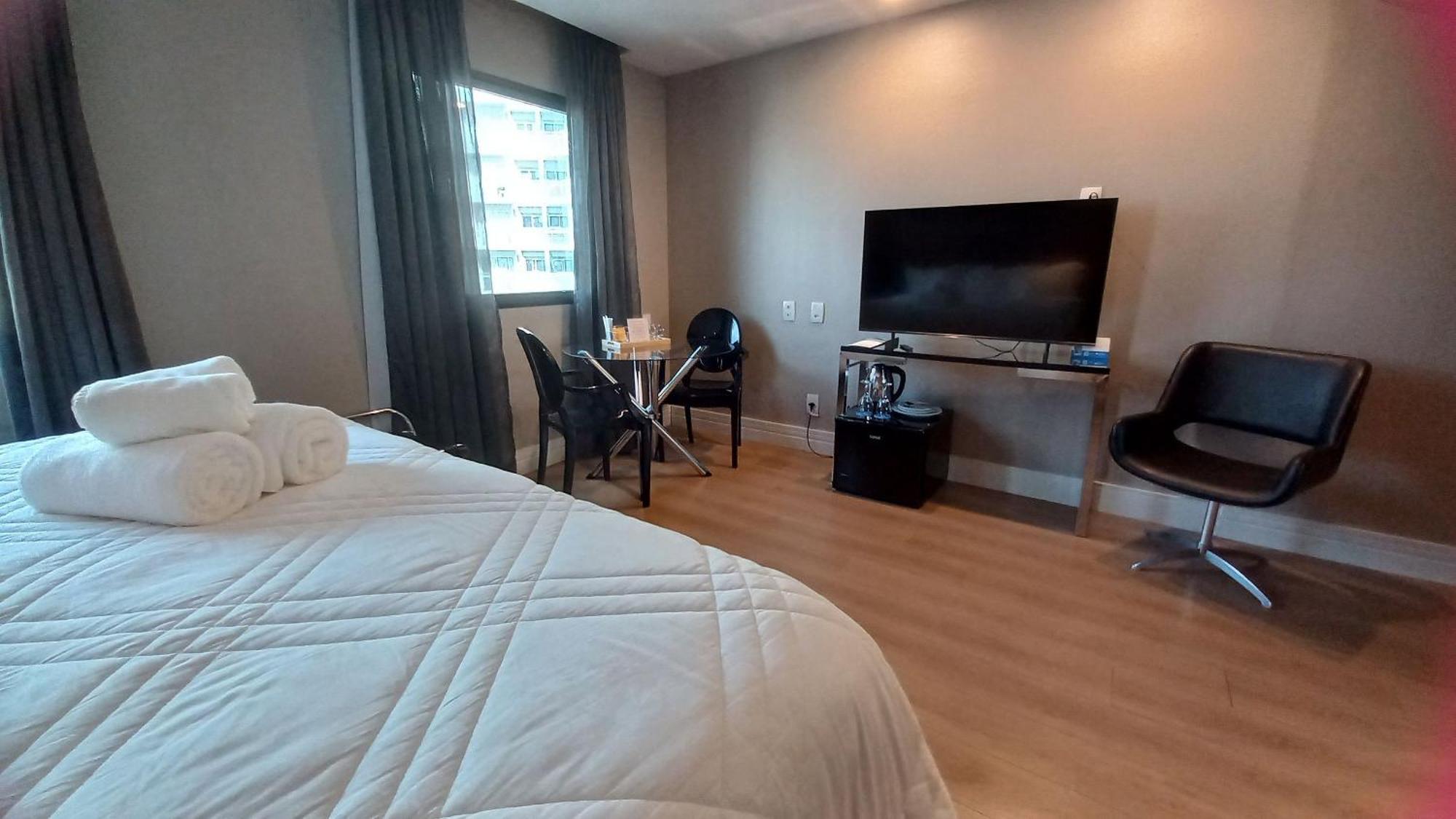 Flat No Bourbon Ibirapuera Moema 4*