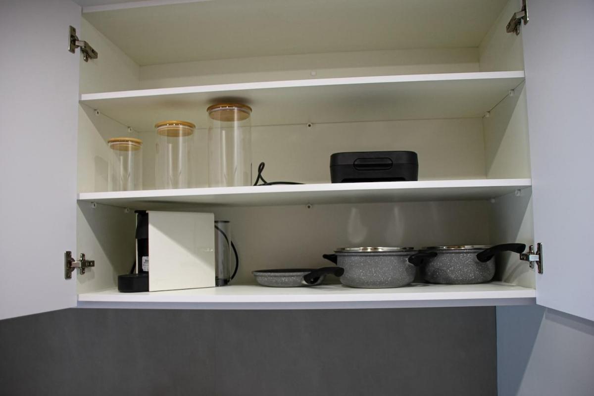 Apartamento Espacoso Com Sofa-cama, 230m Do Metro