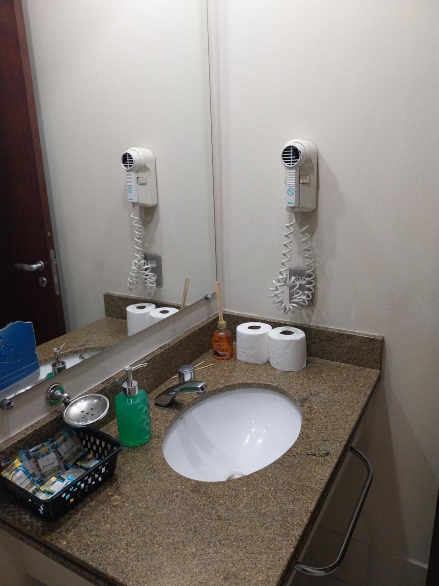 Flat In Wyndham Paulista Com Estacionamento Apartment Sao Paulo