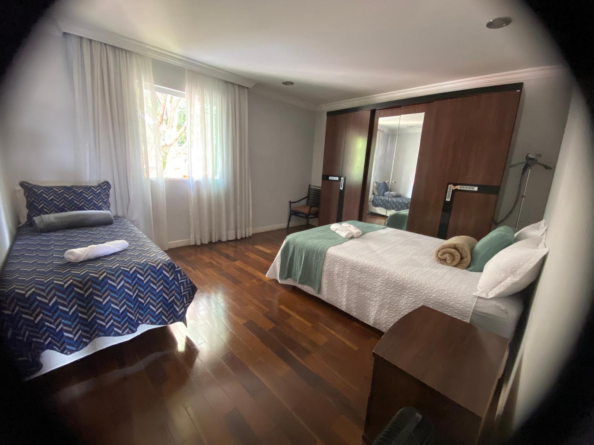 Hospedagem domiciliar Amplo E Confortavel *