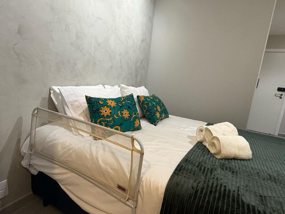 Pinheiros Inteiro, Madalena & Jardins 205