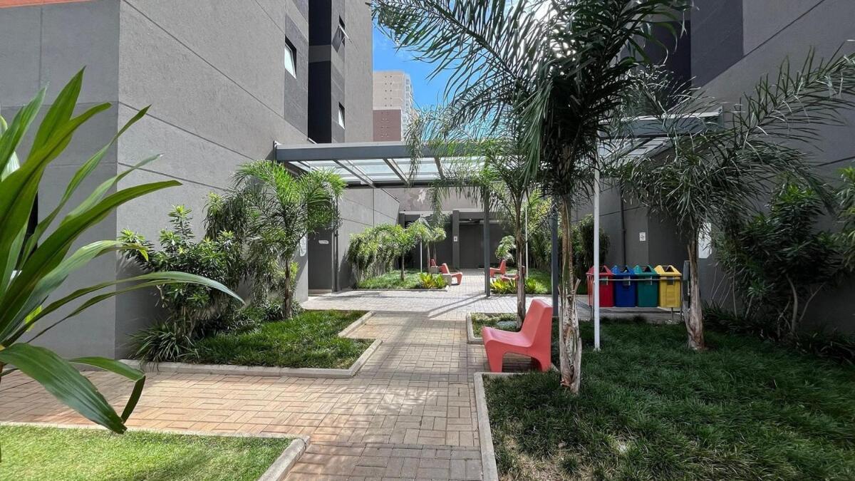 Ap Com Ar Condicionado, A 100 Passos Do Metro Bras Apartamento