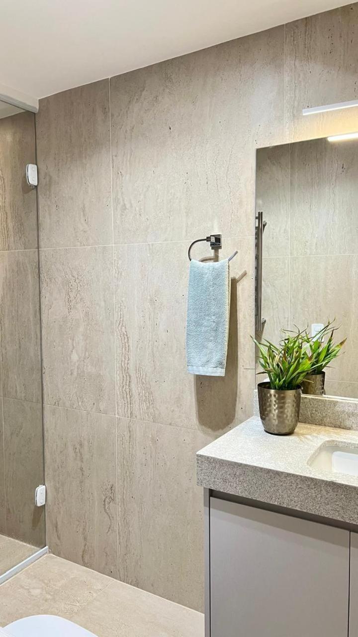 Apartment Nos Jardins A 150m Da Av Paulista Hl 02