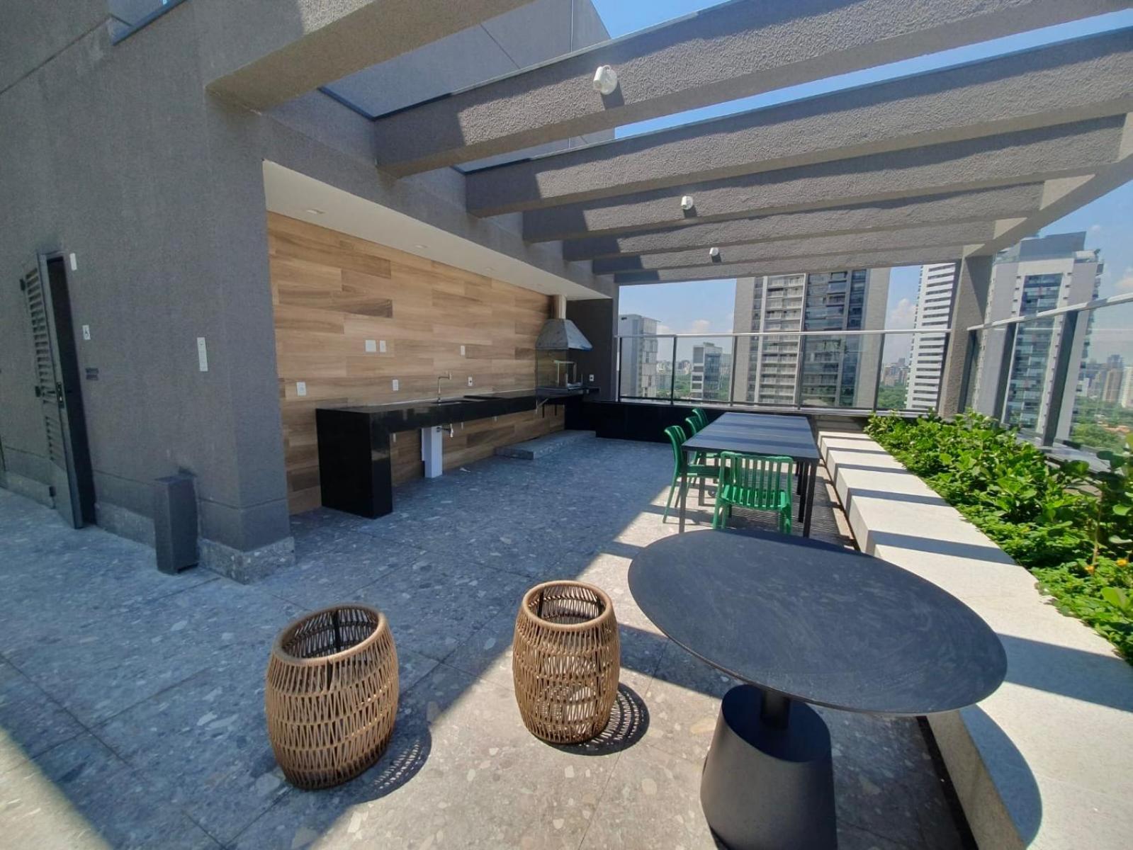 Apartamento Com Piscina A 6 Min A Pe Do Metro Fradique Coutinho *