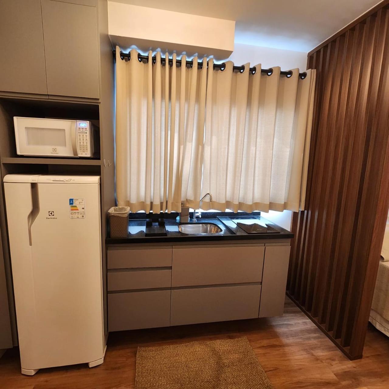Estudio Confort Com Estacionamento E Cafe Da Manha Gratis Durante A Semana Apartamento *