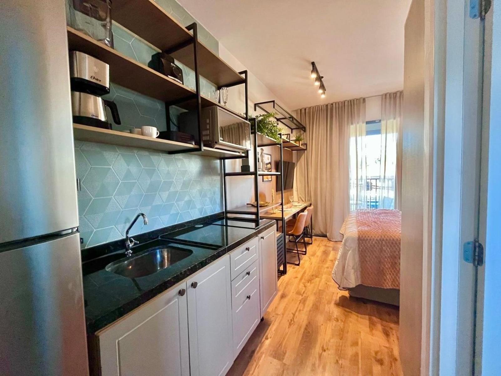 Apartamento Rooftop - Garagem, Cama Queen, A/c E Piscina - V. Madalena - 15 Min Da Faria Lima São Paulo