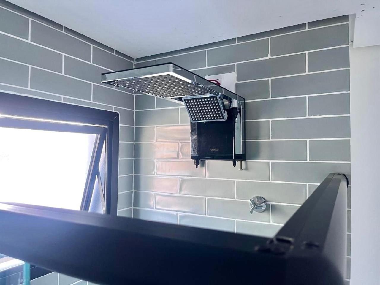 Rooftop - Garagem, Cama Queen, A/c E Piscina - V. Madalena - 15 Min Da Faria Lima Apartamento São Paulo