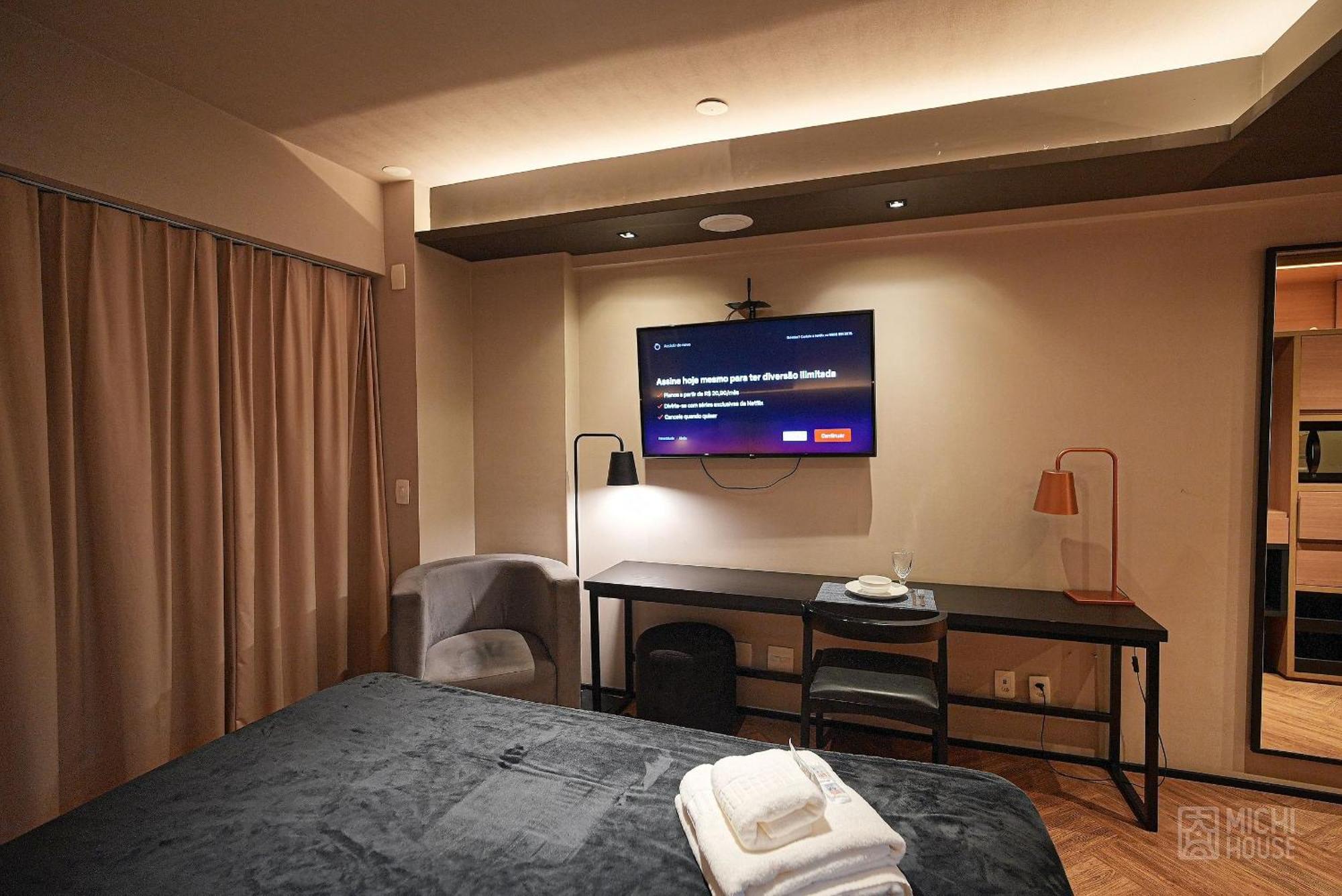 Maravilhoso Metro Republica/mirante/ac/wf Apartment