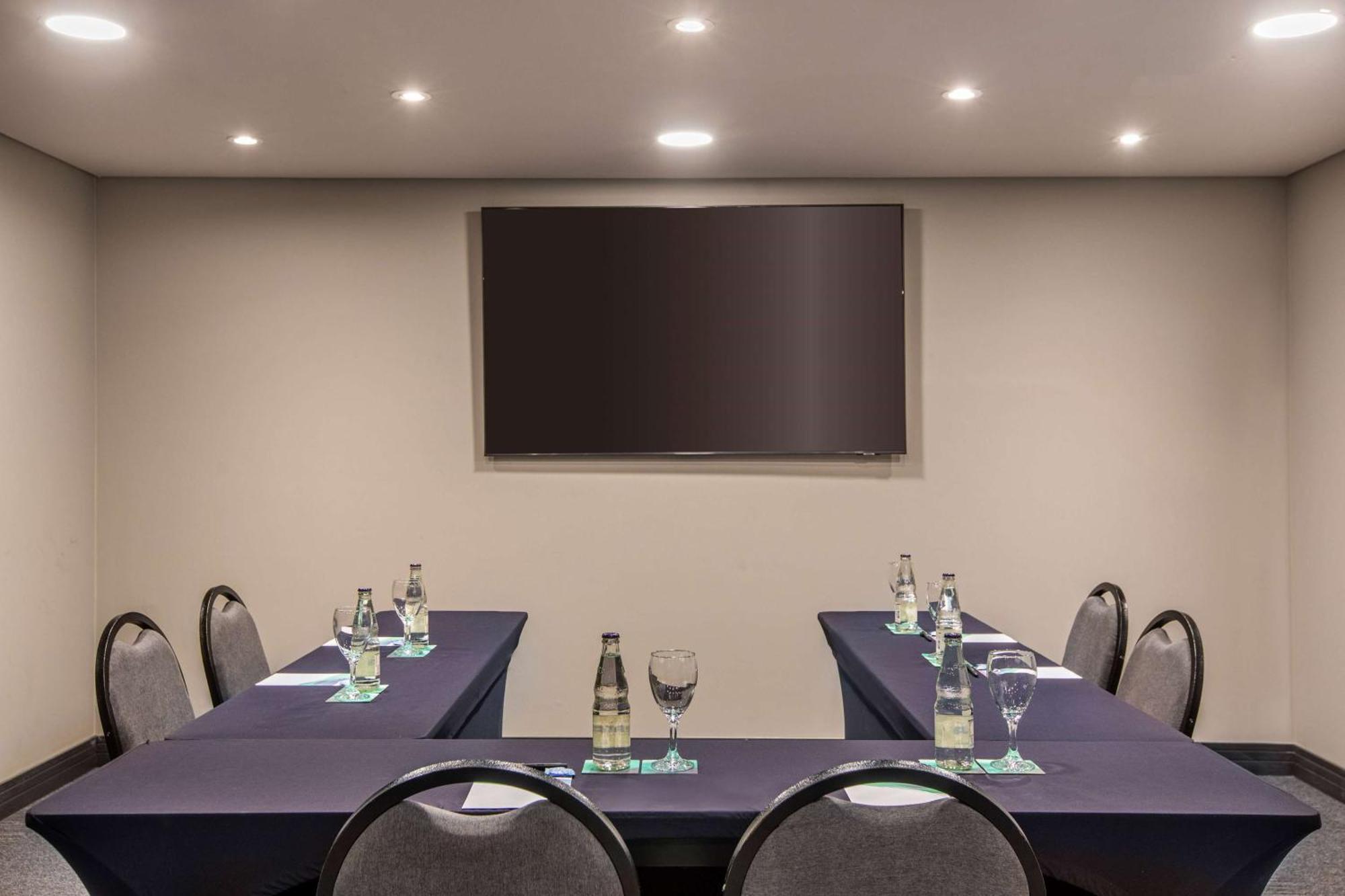 Melia Ibirapuera 4*