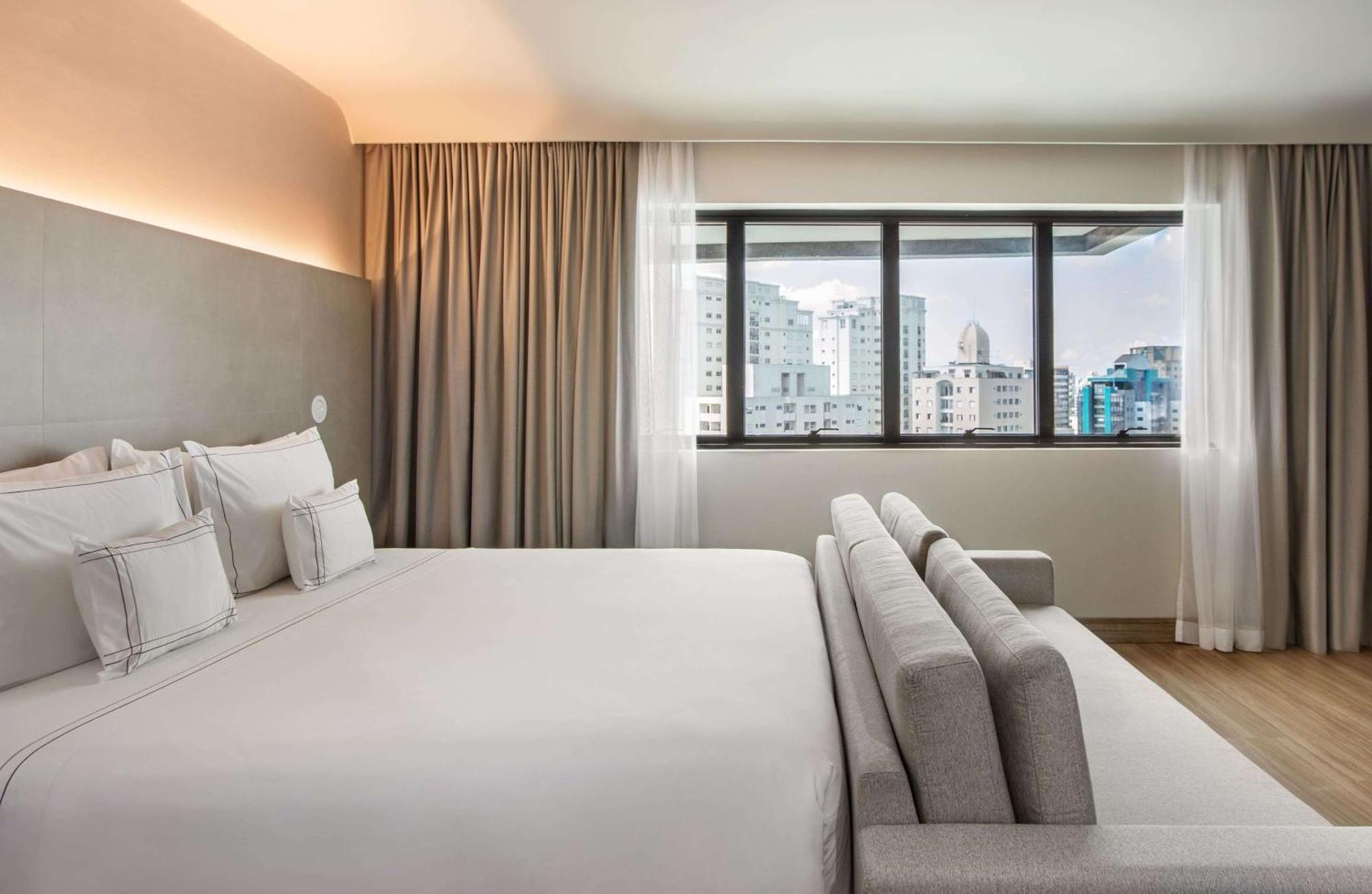 Melia Ibirapuera 4*