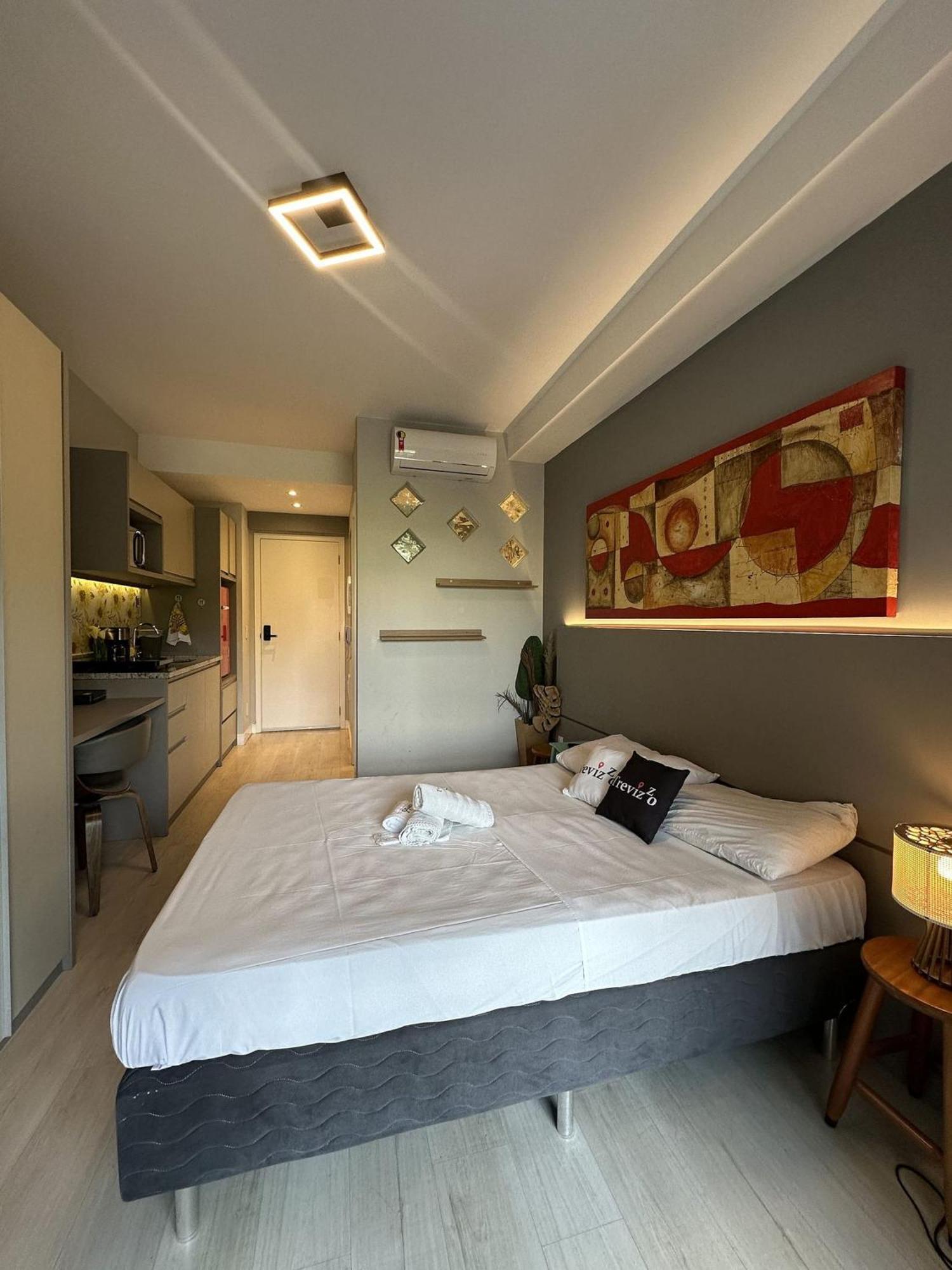 Trevizzo Pense Consolacao Two Apartment *