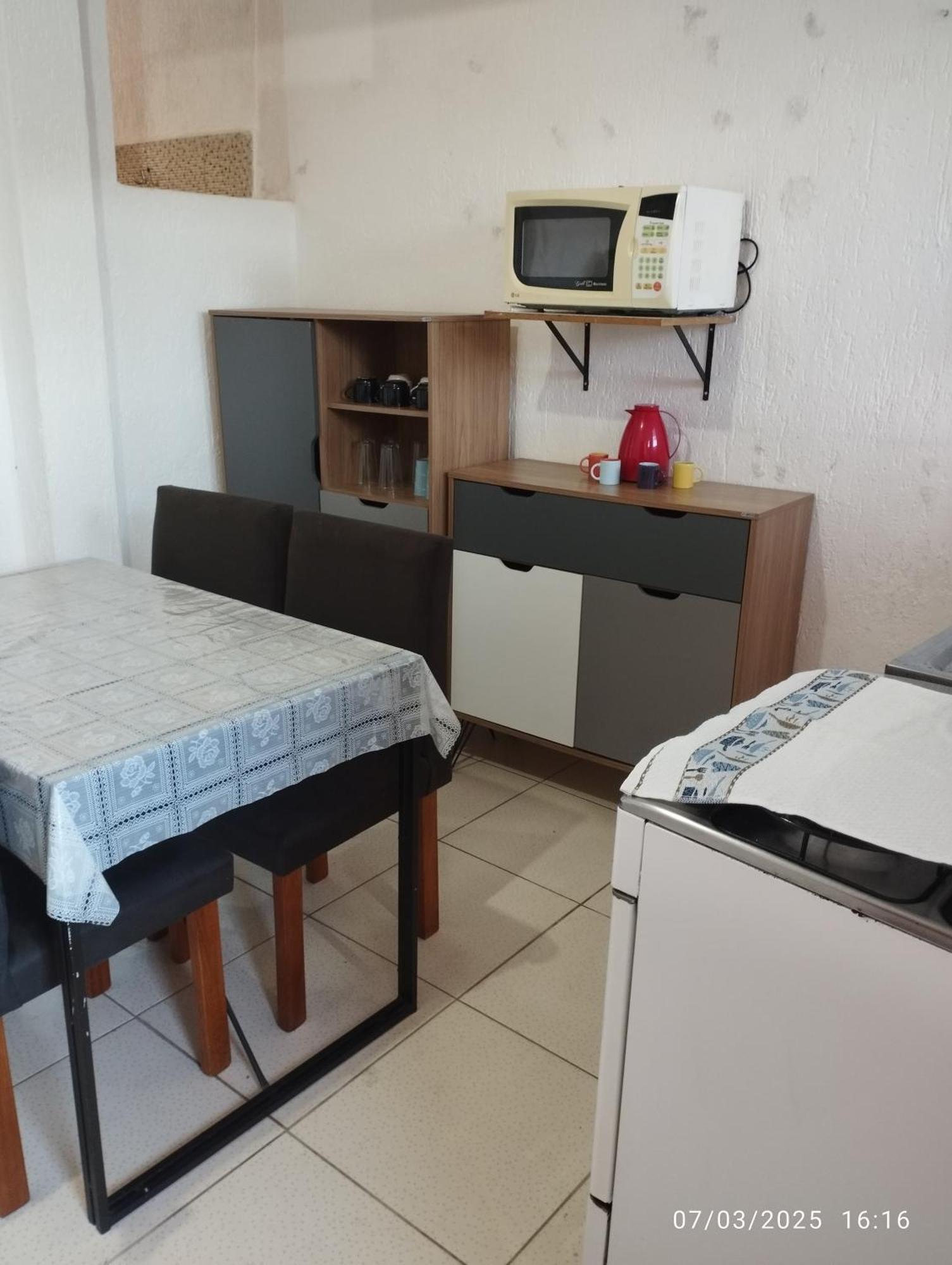 Apartamento 01 Jardim Peri Cozinha Banheiro *