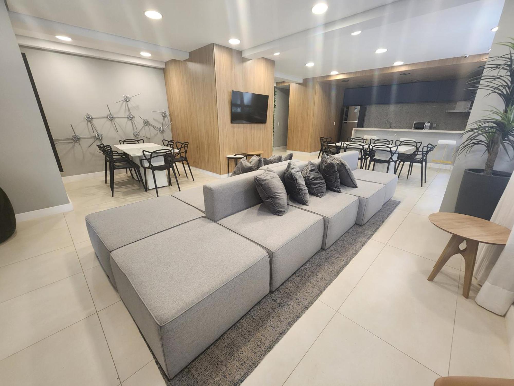 Completo Em Pinheiros Proximo Ao Metro Oscar Freire São Paulo