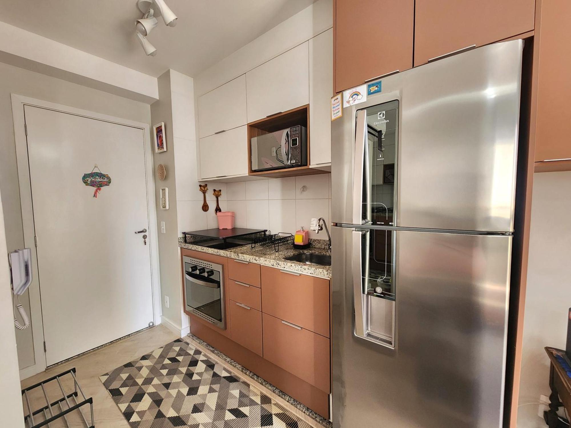 Completo Em Pinheiros Proximo Ao Metro Oscar Freire São Paulo