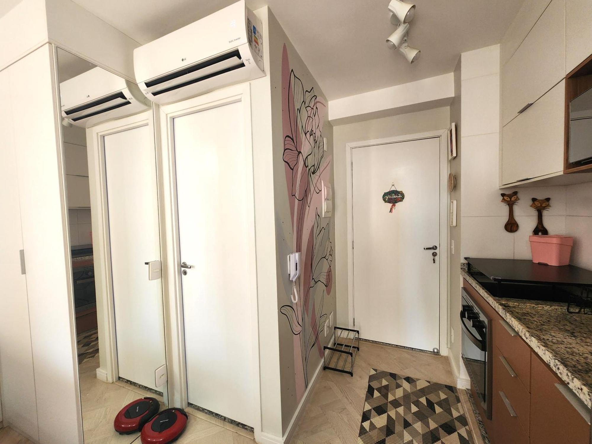 Completo Em Pinheiros Proximo Ao Metro Oscar Freire Apartamento