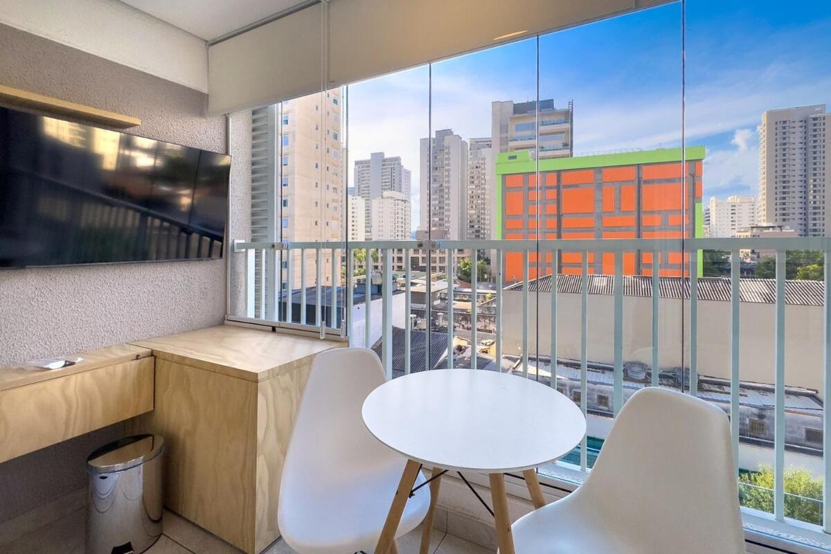 Just Brooklin, A Smart, Modern Space Apartment