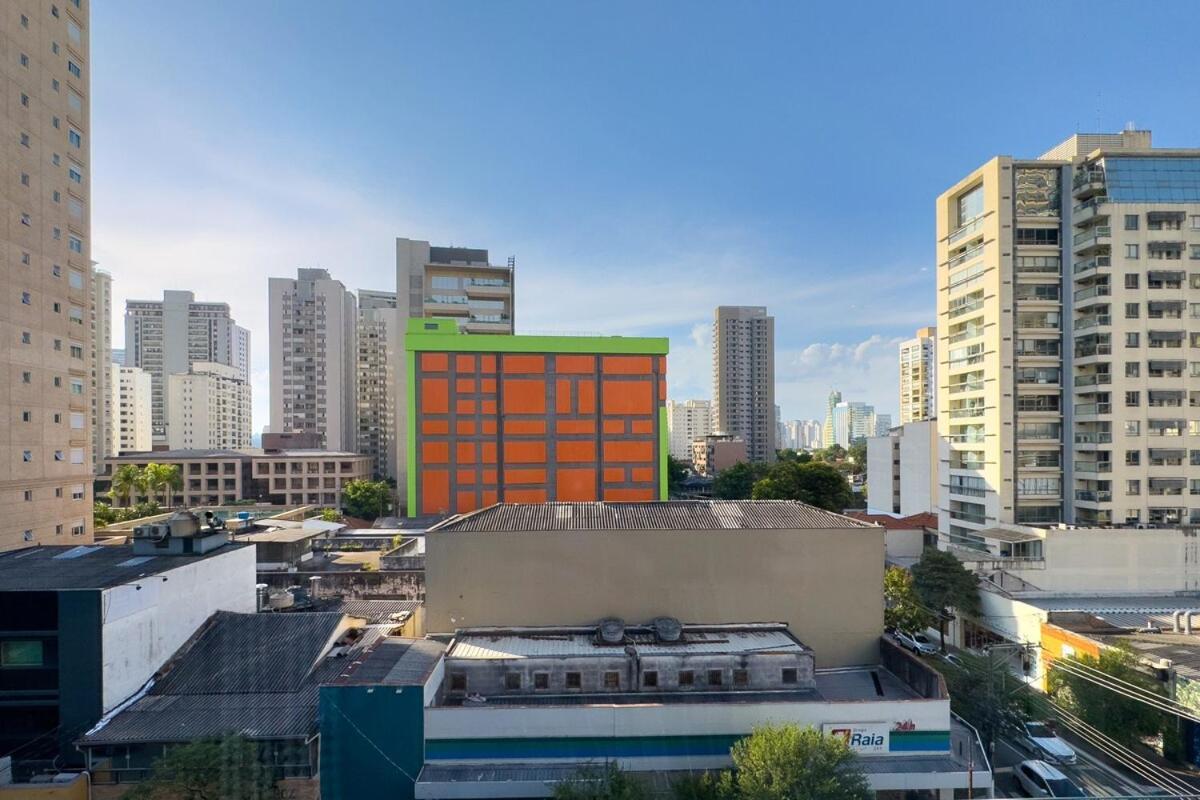 Just Brooklin, A Smart, Modern Space * Sao Paulo