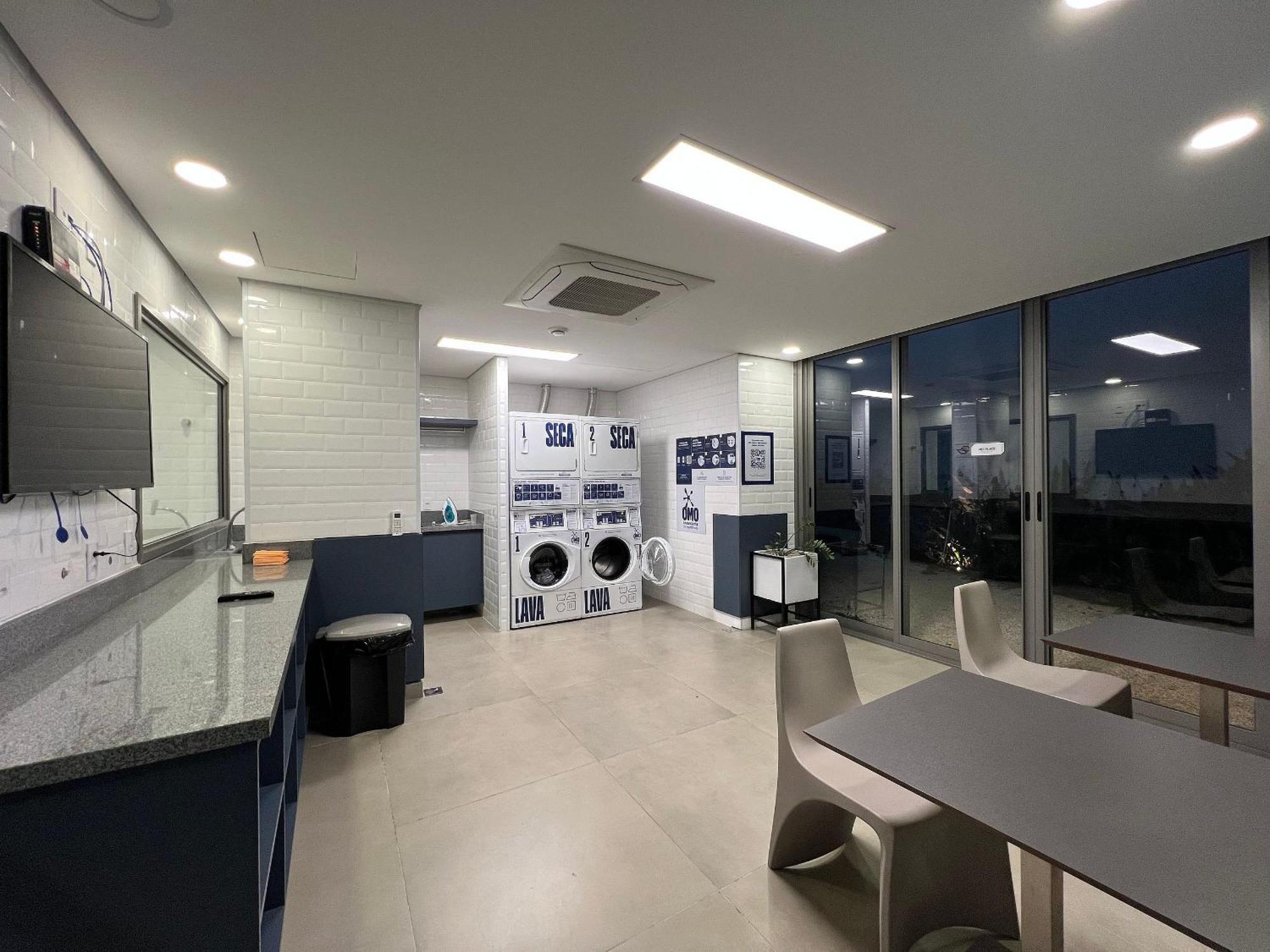 Lindos Na Liberdade Ac/wf/proximo Ao Metro Apartamento *