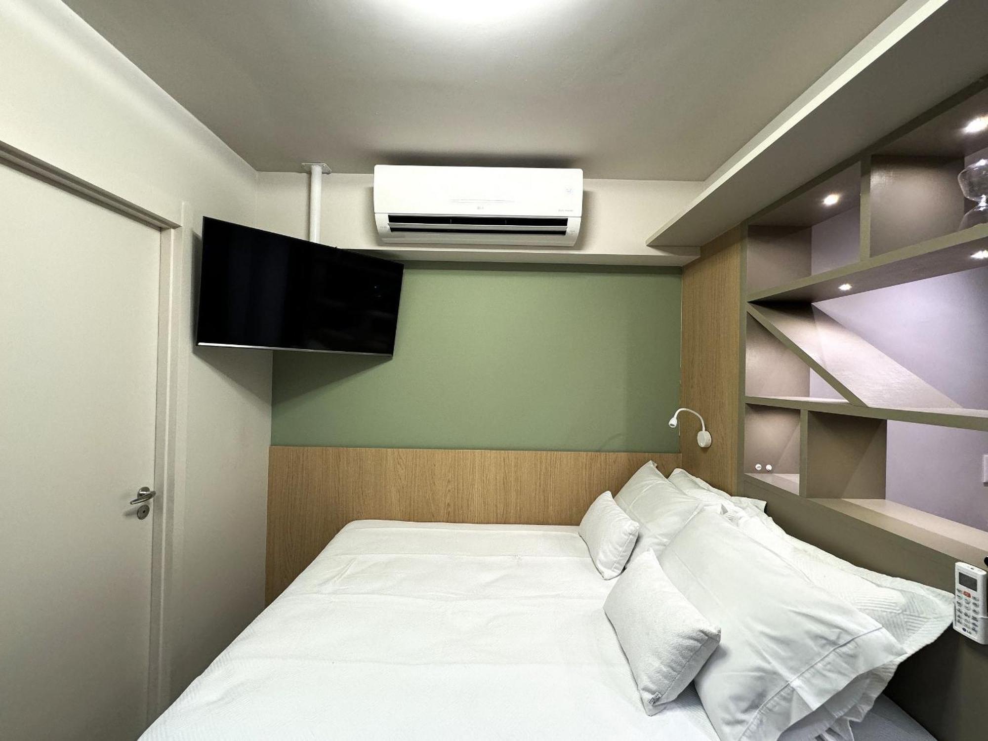 Apartamento Completo Na Porta Do Metro Madalena!
