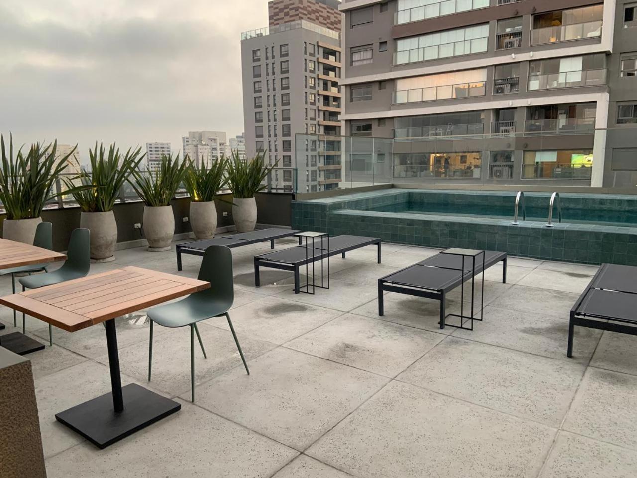 Luxo 300 Meters From The Brooklin Metro *