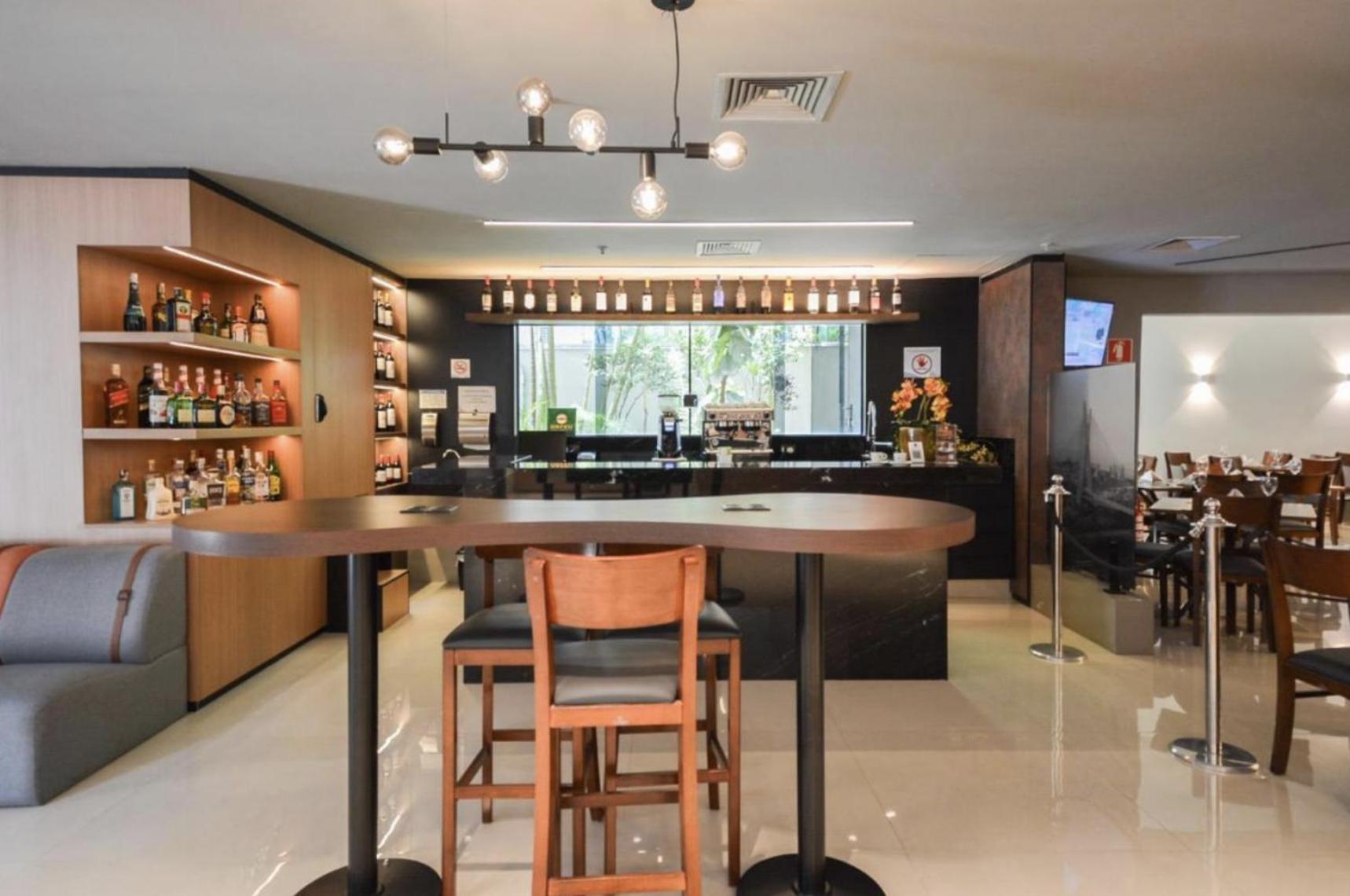 Estilo Com Limpeza Consulado * São Paulo