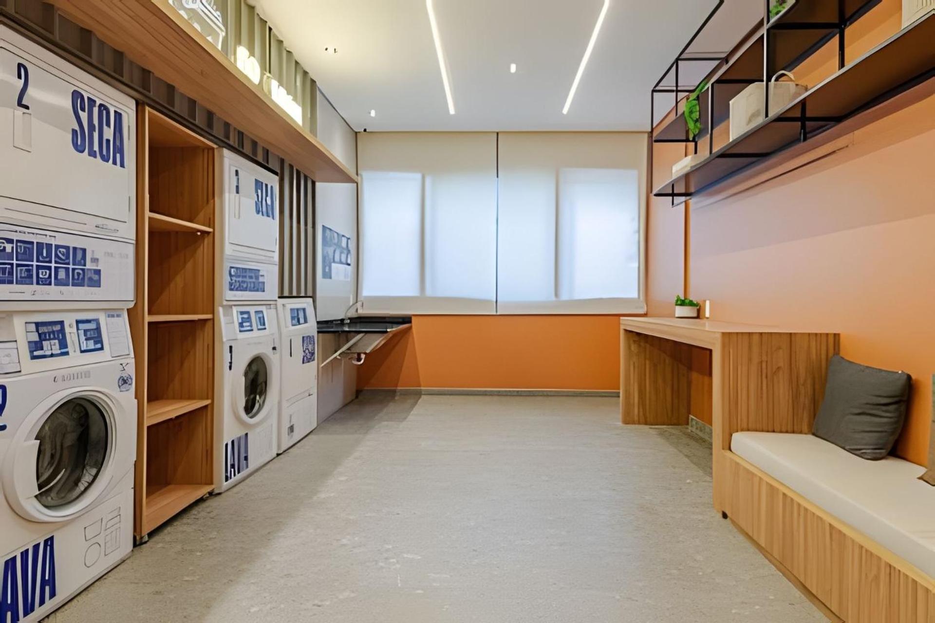 Pinheiros I Faria Lima, Apto Studio, 50m Metro, Piscina, Wi-fi Apartment