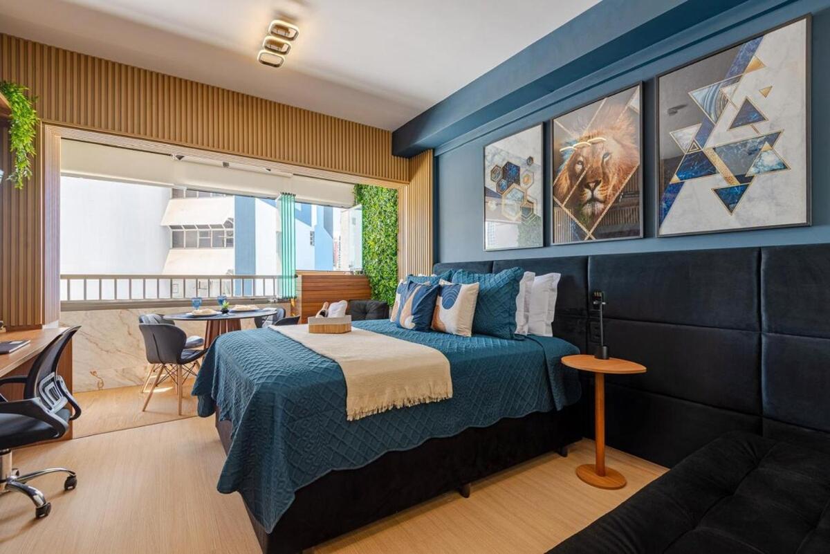Pinheiros I Faria Lima, Apto Studio, 50m Metro, Piscina, Wi-fi *