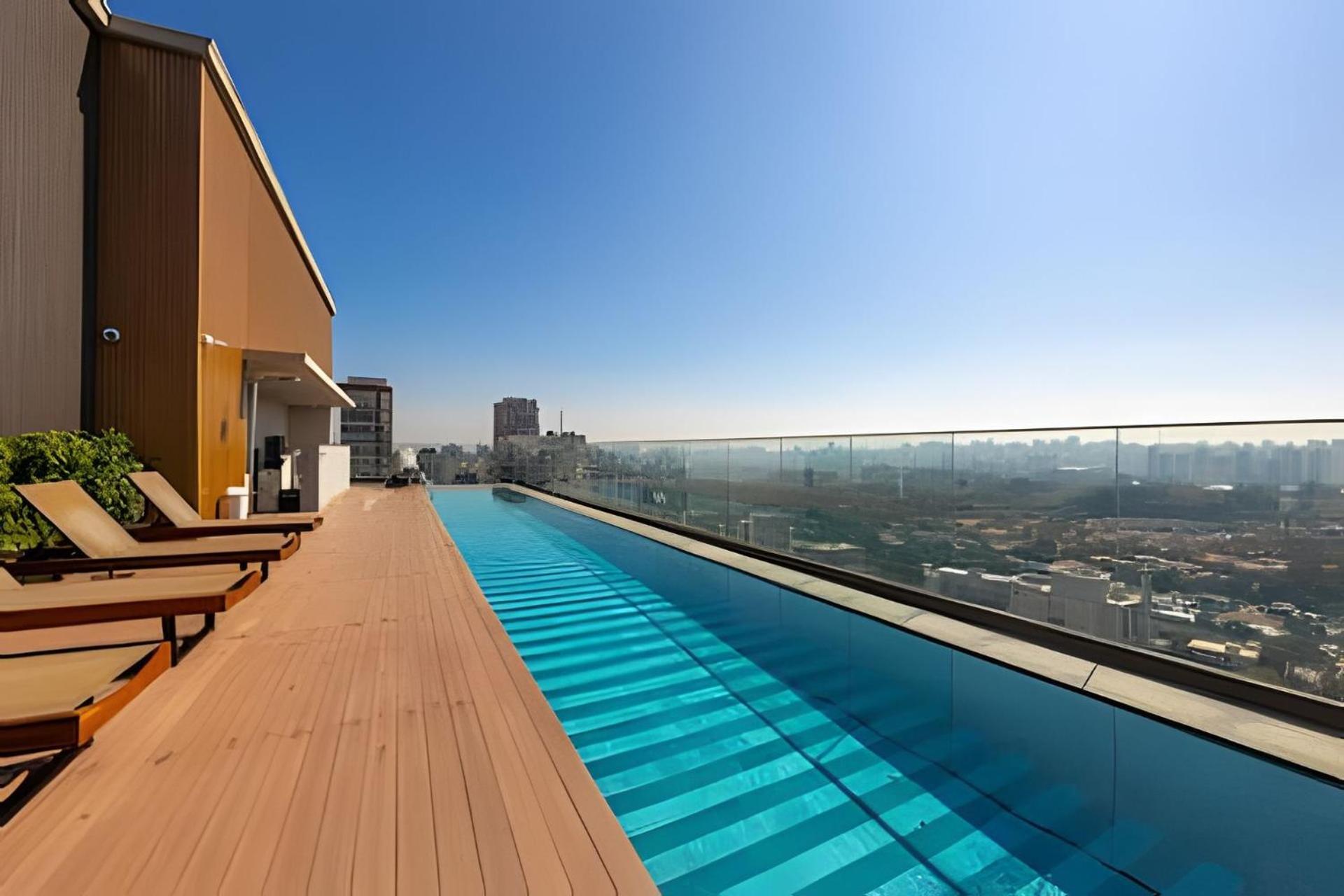 Apartment Easy Star - Charmoso Com Mezanino Em Moema - Sk03i *