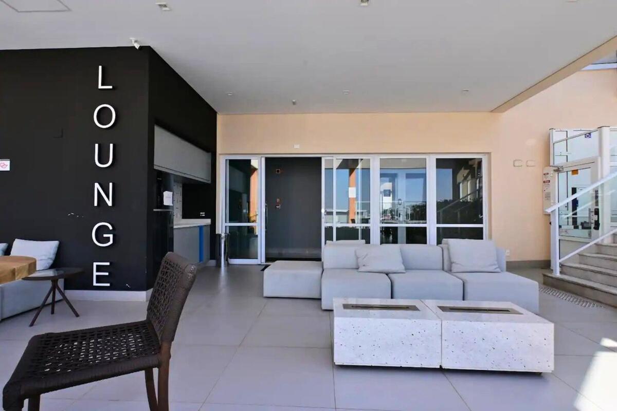 Apartment Ap 12º Andar, Proximo De Cgh E Vaga Com Manobrista