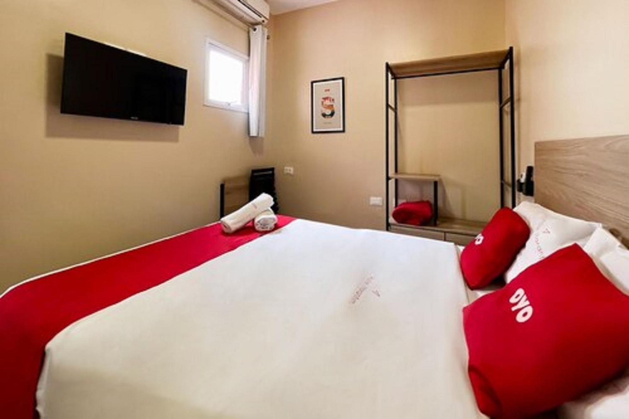 Oyo Itarantim, Hotel Sao Paulo