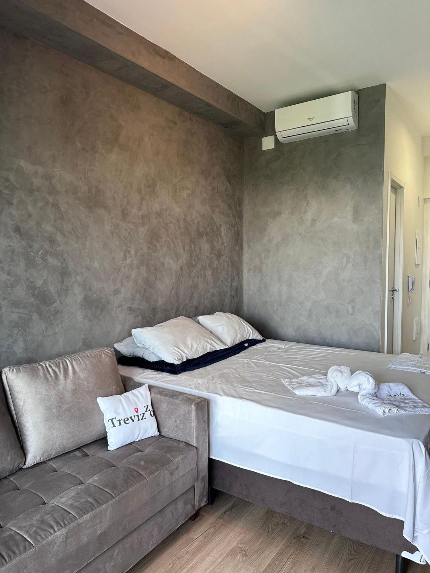 Trevizzo Pense Consolacao Two Apartment