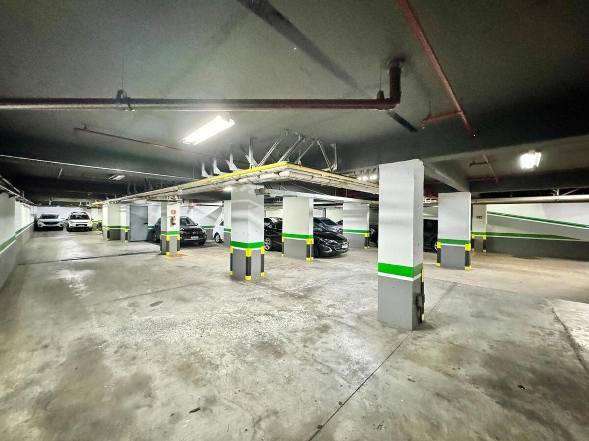 Apartamento Flat Show 600m Av Paulista, Piscina, 1carro, Acad.