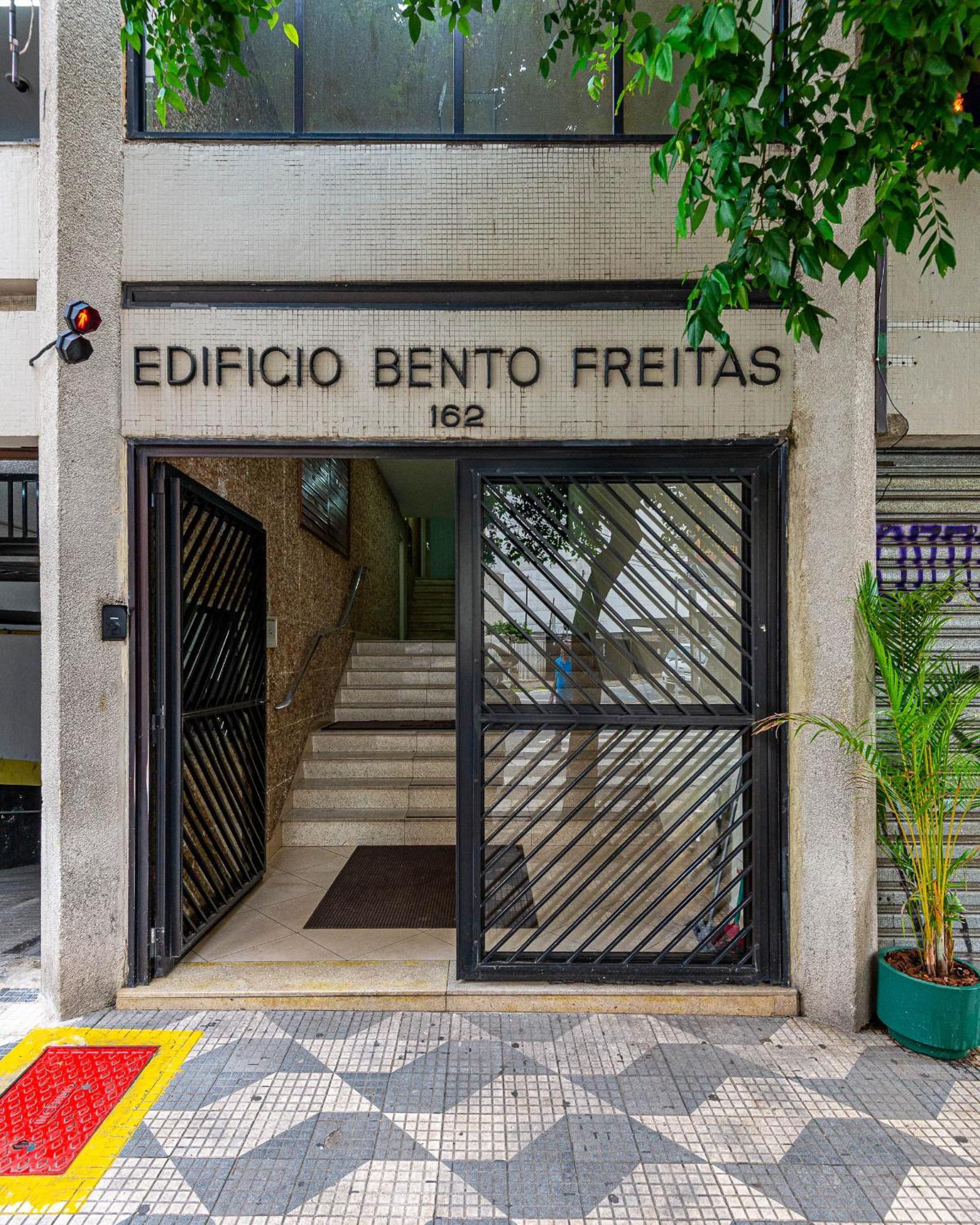 Novo 200 M Metro Apartment