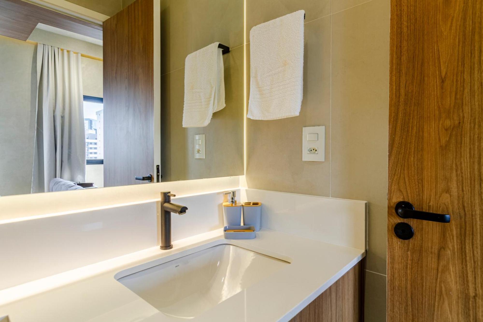 Apartment Em1607 - Ap Luxo Com Vaga & Piscina Prox Morumbi, Faria Lima E Metro