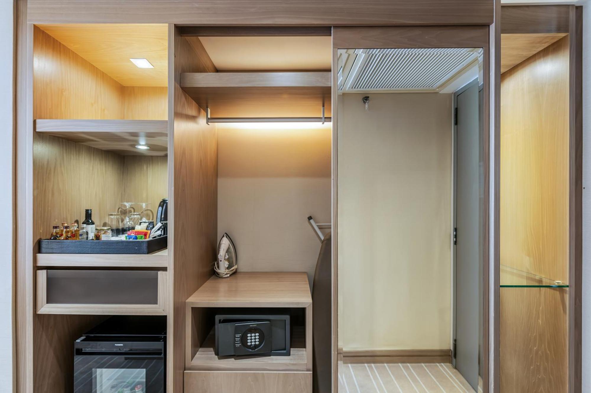 Intercontinental By Ihg